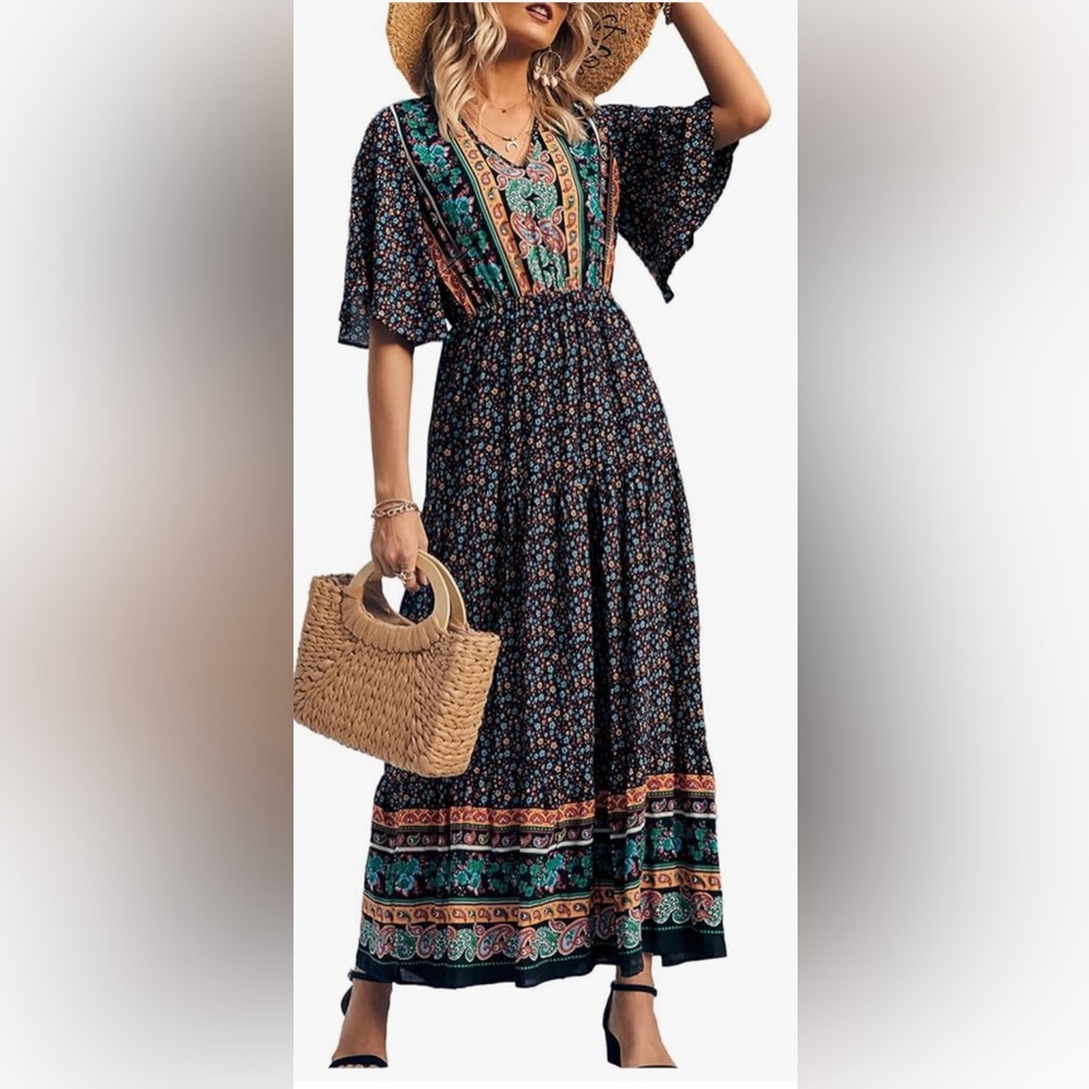 Women’s Boho Floral V-neck, short sleeve maxi dress. Size XL.
